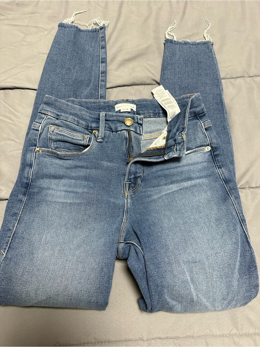 Good American Light Wash Blue Skinny Jeans 6/28 - Picture 2 of 4
